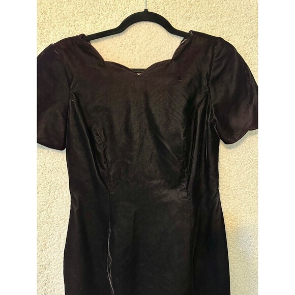 VTG Santa Fe Dark‎ Purple Velvet Sleeveless Dress Size 4 Scolloped Neckline - Picture 3 of 15